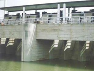 回轉式格柵除污機